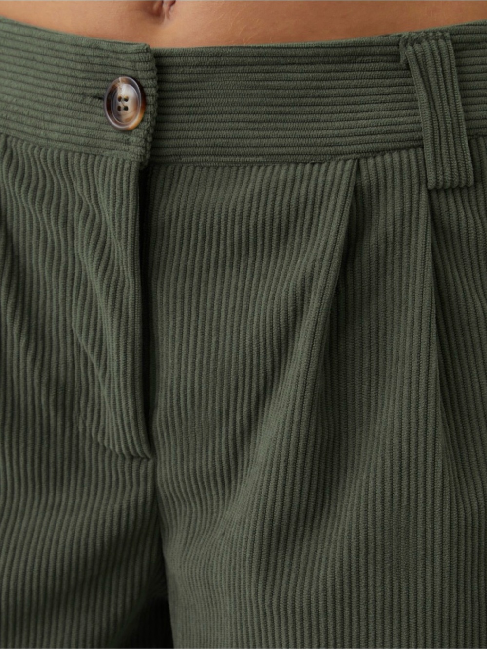 HALARA Olive Ribbed High-Waist Trousers